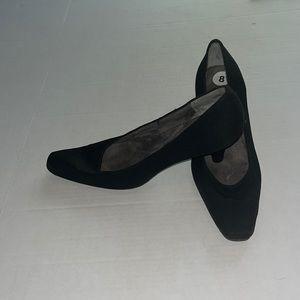 Aerosoles black pump